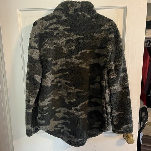 Koolaburra by UGG Women Faux-Fur Sherpa Camo Fleece Jacket XS Olive Fuzzy Cozy - Picture 3 of 12